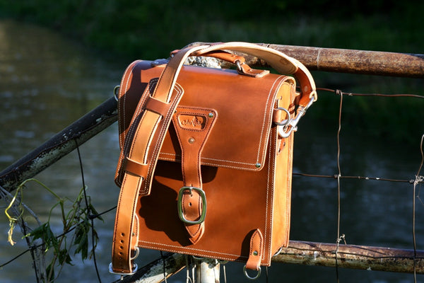 Full and Top Grain Leather Messenger Bag Lined with Full-grain Pigskin